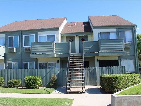 635 N Bristol, Santa Ana, CA 92703