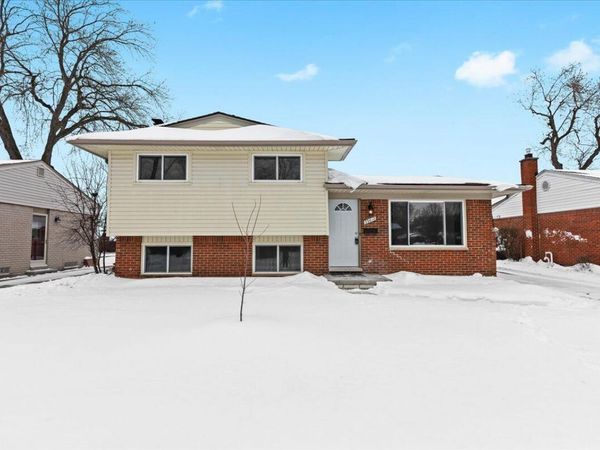 39618 Bart Street, Canton, MI 48187