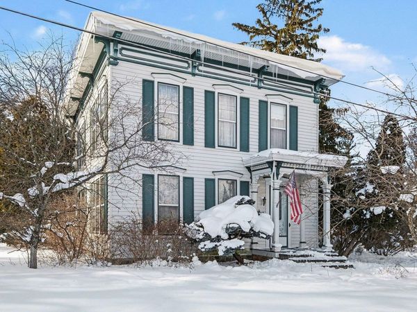 427 S Main, Cedar Springs, MI 49319