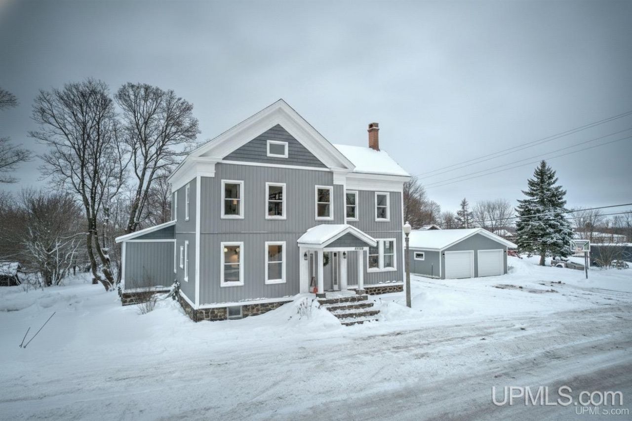 20068 5th Street, Franklin Twp, MI 49930 Main Photo