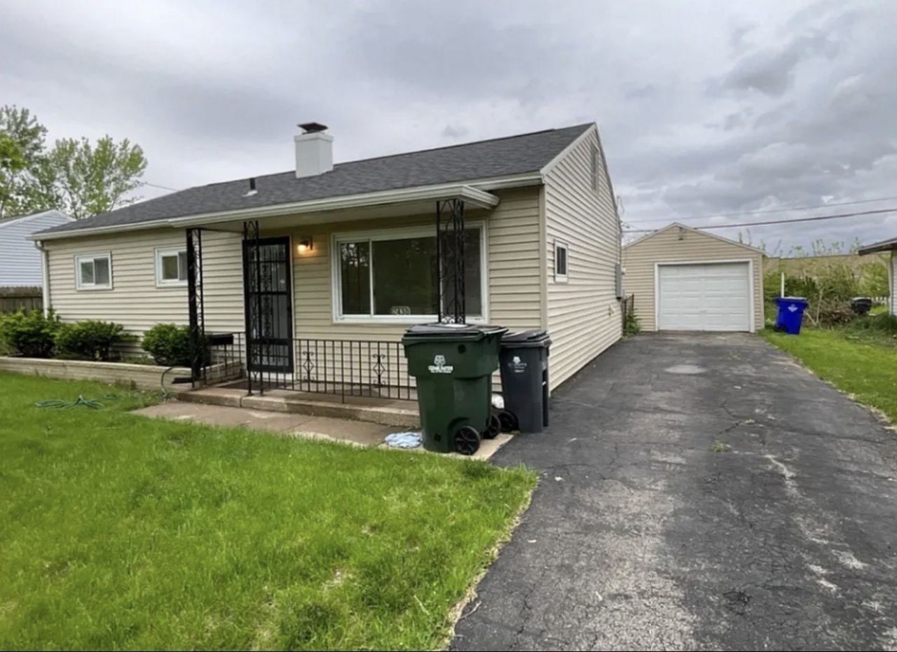 2430 Linwood Street Sw, Cedar Rapids, IA 52404 Main Photo