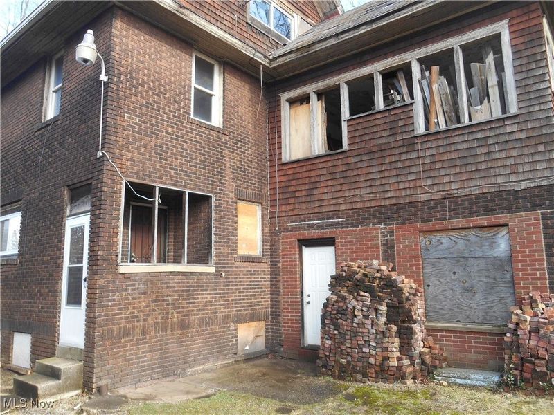 413 Alameda Avenue, Youngstown, OH 44504 Photo 12