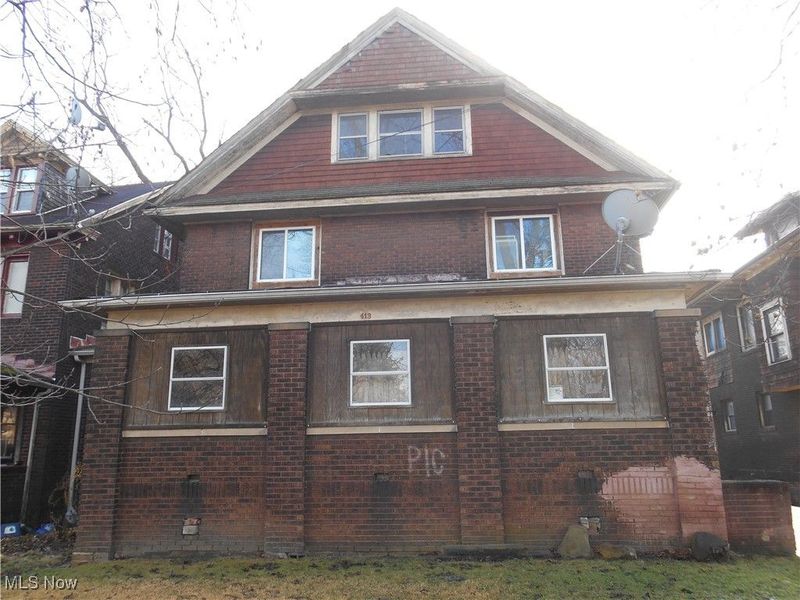 413 Alameda Avenue, Youngstown, OH 44504 Photo 2