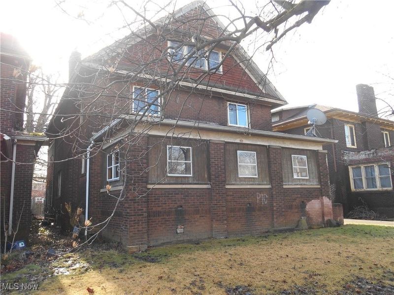 413 Alameda Avenue, Youngstown, OH 44504 Photo 3