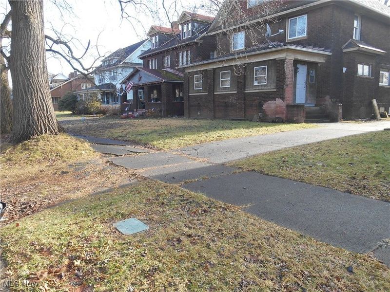 413 Alameda Avenue, Youngstown, OH 44504 Photo 5