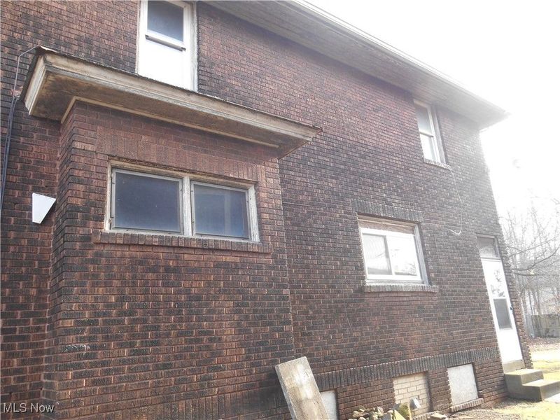 413 Alameda Avenue, Youngstown, OH 44504 Photo 8