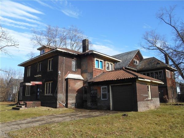 1683 Juanita Avenue, Youngstown, OH 44504