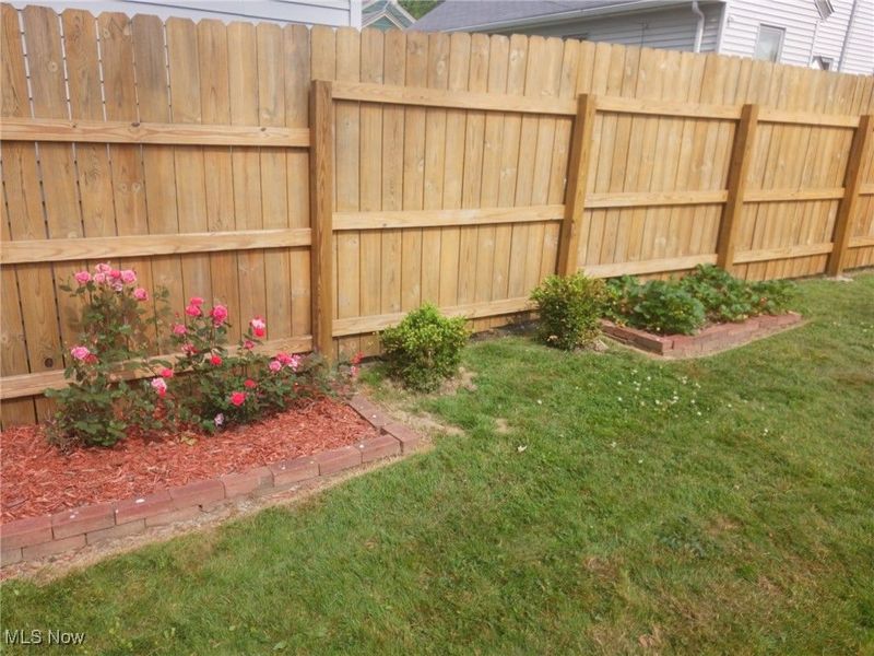 1109 Bell Avenue, Elyria, OH 44035 Photo 3