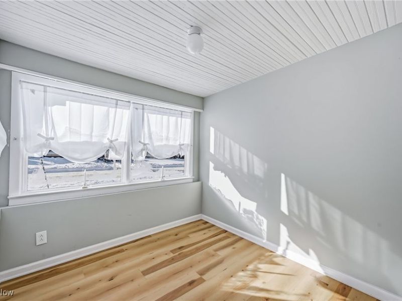 345 E Indiana Avenue, Sebring, OH 44672 Photo 12