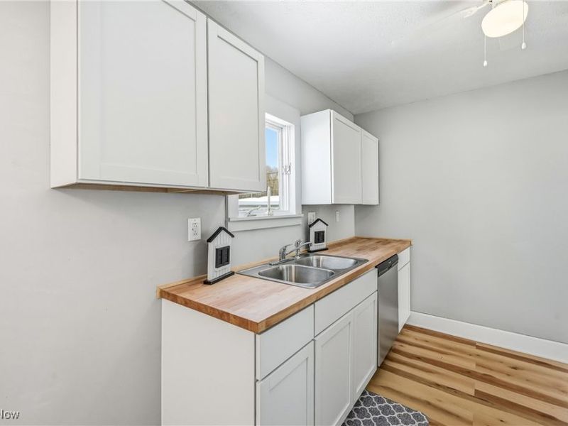 345 E Indiana Avenue, Sebring, OH 44672 Photo 16