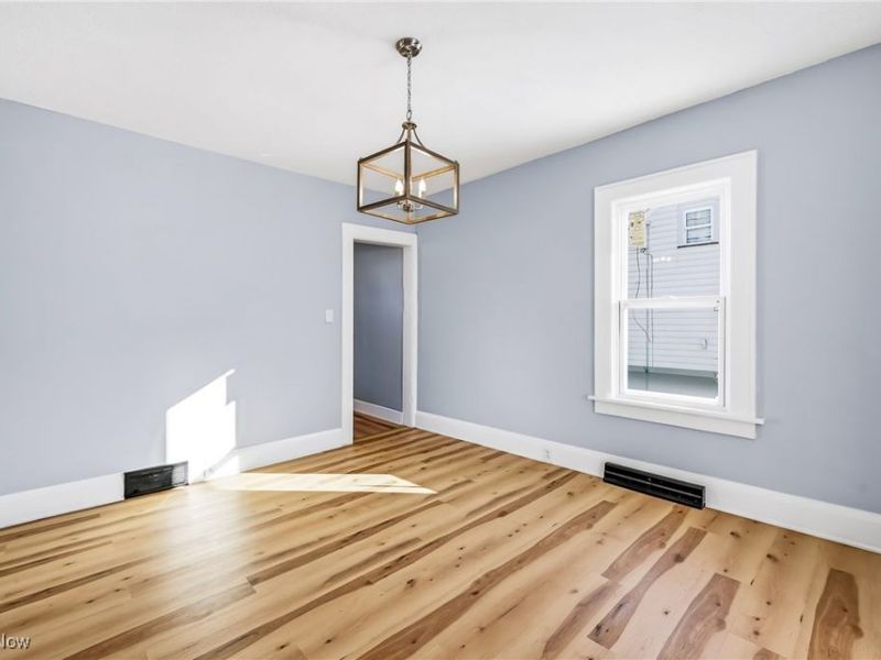 345 E Indiana Avenue, Sebring, OH 44672 Photo 9