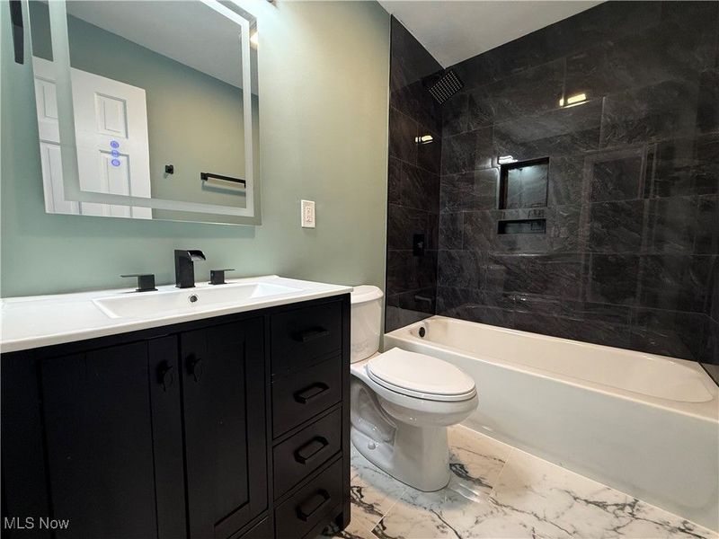 9217 Ansonia Avenue, Brooklyn, OH 44144 Photo 10