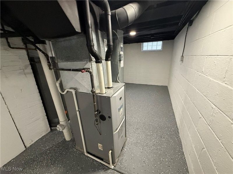 9217 Ansonia Avenue, Brooklyn, OH 44144 Photo 22