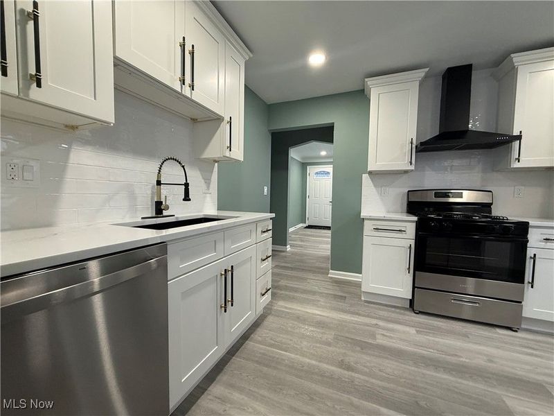 9217 Ansonia Avenue, Brooklyn, OH 44144 Photo 7