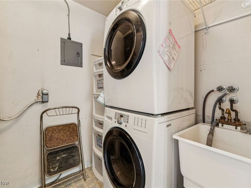 3700 Glenbar Court, Fairview Park, OH 44126 Photo 16