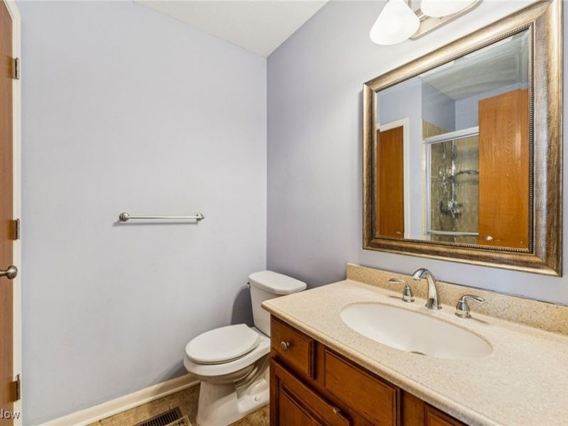 3700 Glenbar Court, Fairview Park, OH 44126 Photo 17