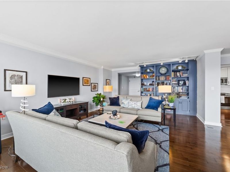 1 Bratenahl Place, Unit 605, Bratenahl, OH 44108 Photo 14