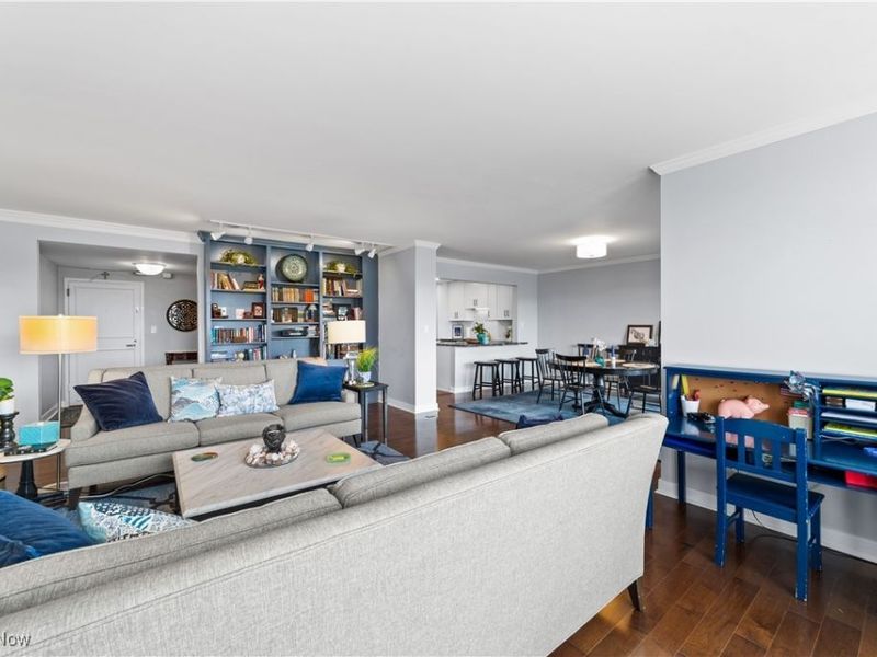 1 Bratenahl Place, Unit 605, Bratenahl, OH 44108 Photo 15