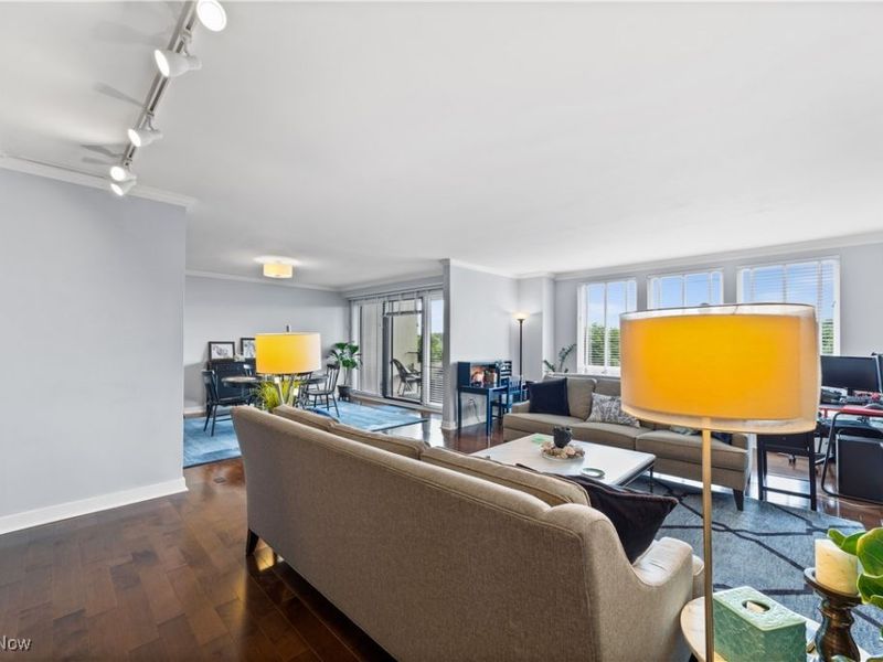 1 Bratenahl Place, Unit 605, Bratenahl, OH 44108 Photo 25