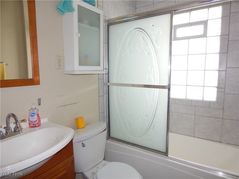 4690 E 90th Street, Cleveland, OH 44125 Photo 16