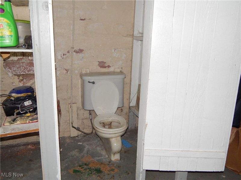 4690 E 90th Street, Cleveland, OH 44125 Photo 19