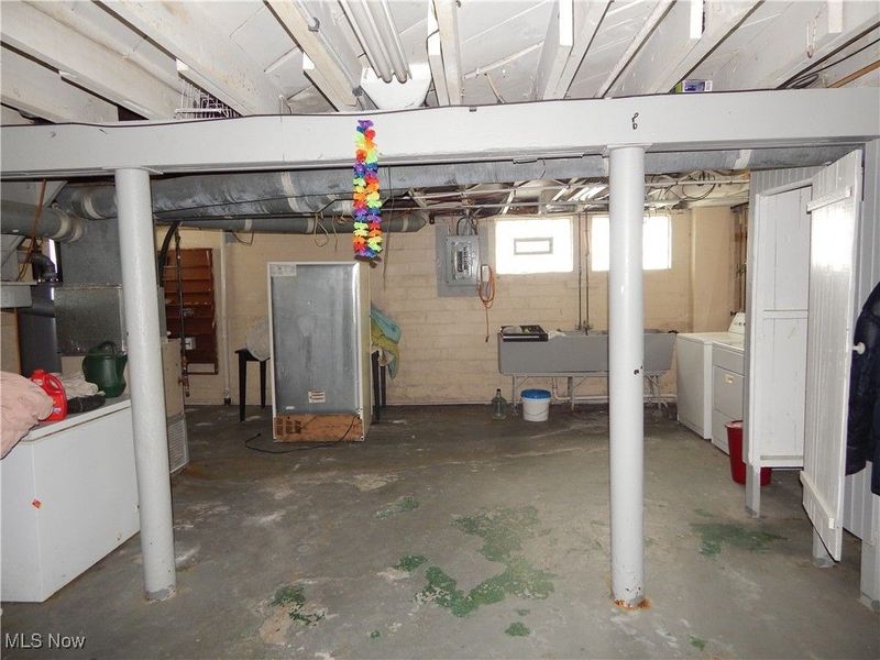 4690 E 90th Street, Cleveland, OH 44125 Photo 20