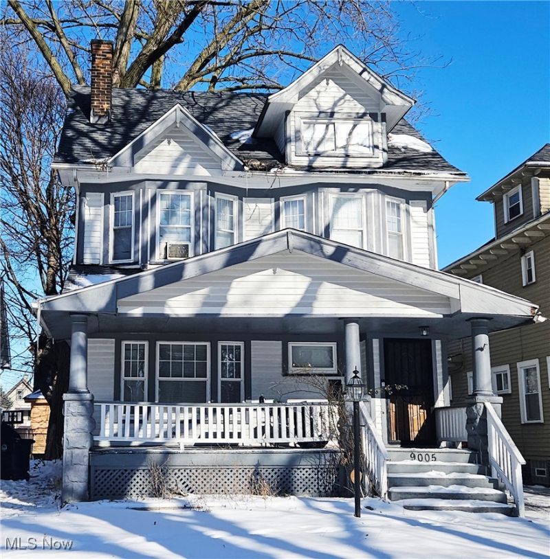 9005 Columbia Avenue, Cleveland, OH 44108 Main Photo