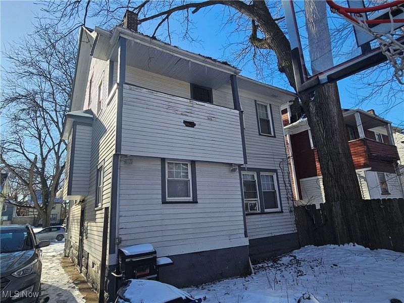 9005 Columbia Avenue, Cleveland, OH 44108 Photo 13