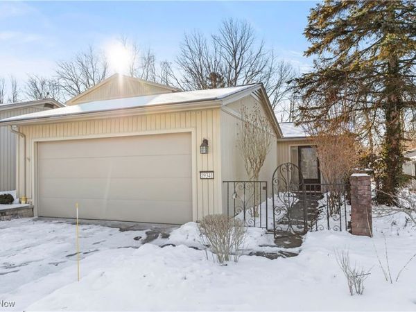 19341 Idlewood Trail, Strongsville, OH 44149