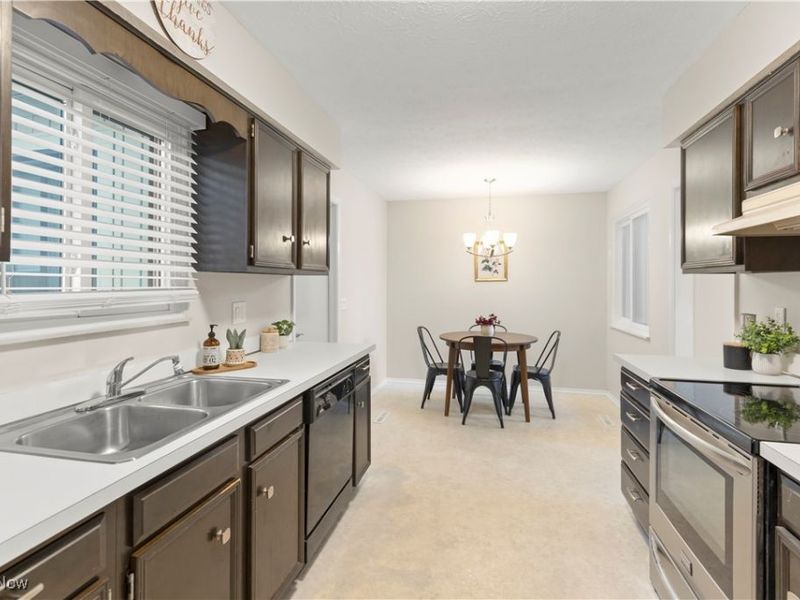 19341 Idlewood Trail, Strongsville, OH 44149 Photo 14