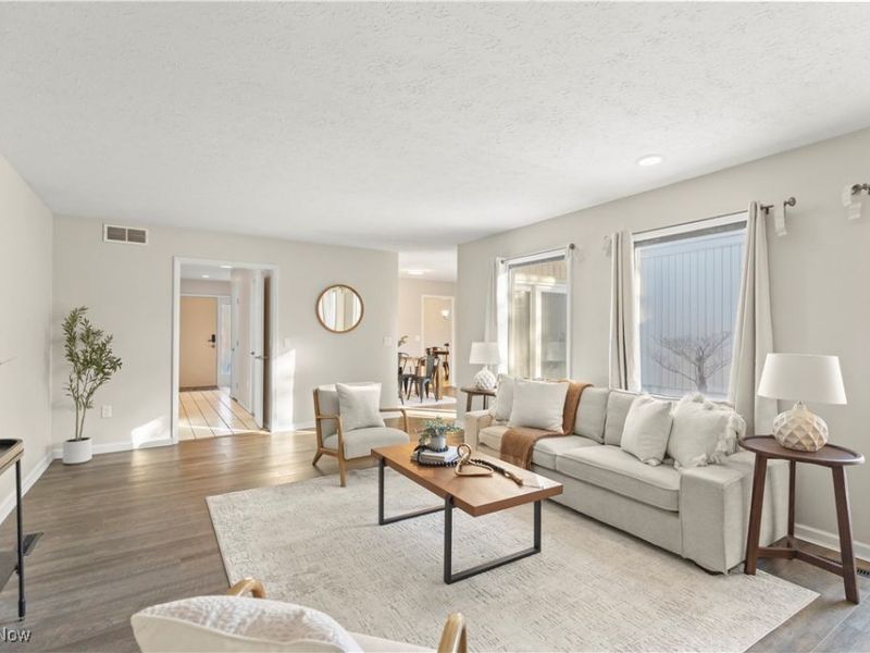 19341 Idlewood Trail, Strongsville, OH 44149 Photo 6