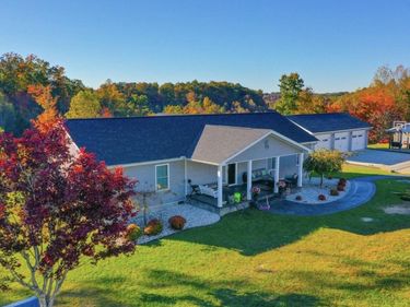 6153 N US Hwy 25 , East Bernstadt, KY 40729