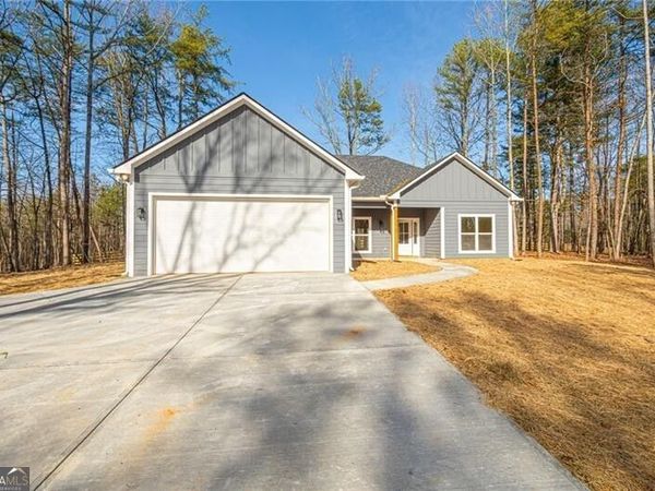 90 Kings Crossing Drive, Dawsonville, GA 30534
