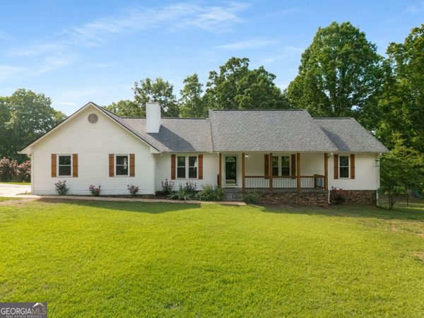 4419 Hidden Oaks Drive, Flowery Branch, GA 30542