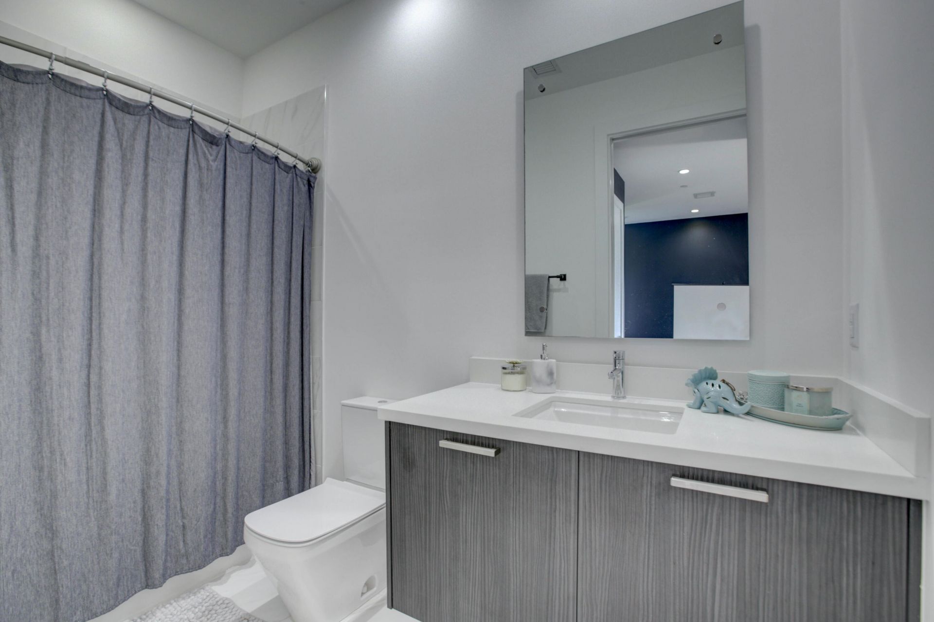 1045 NE 18th Avenue, Unit 106, Fort Lauderdale, FL 33304 Photo