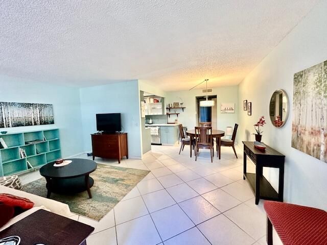 2070 Cornwall D, Boca Raton, FL 33434 Photo