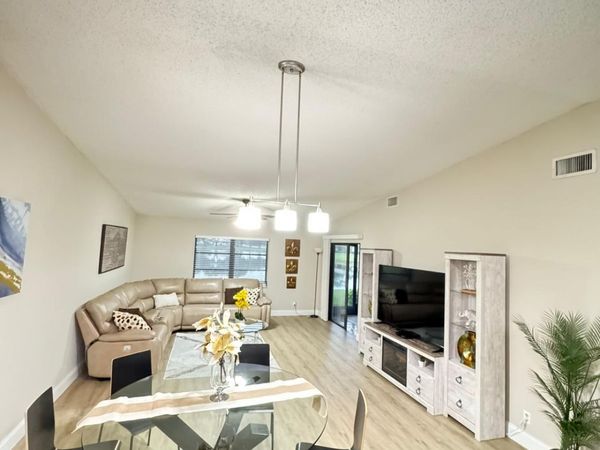 18560 Sunburst Lane, Unit D, Boca Raton, FL 33496