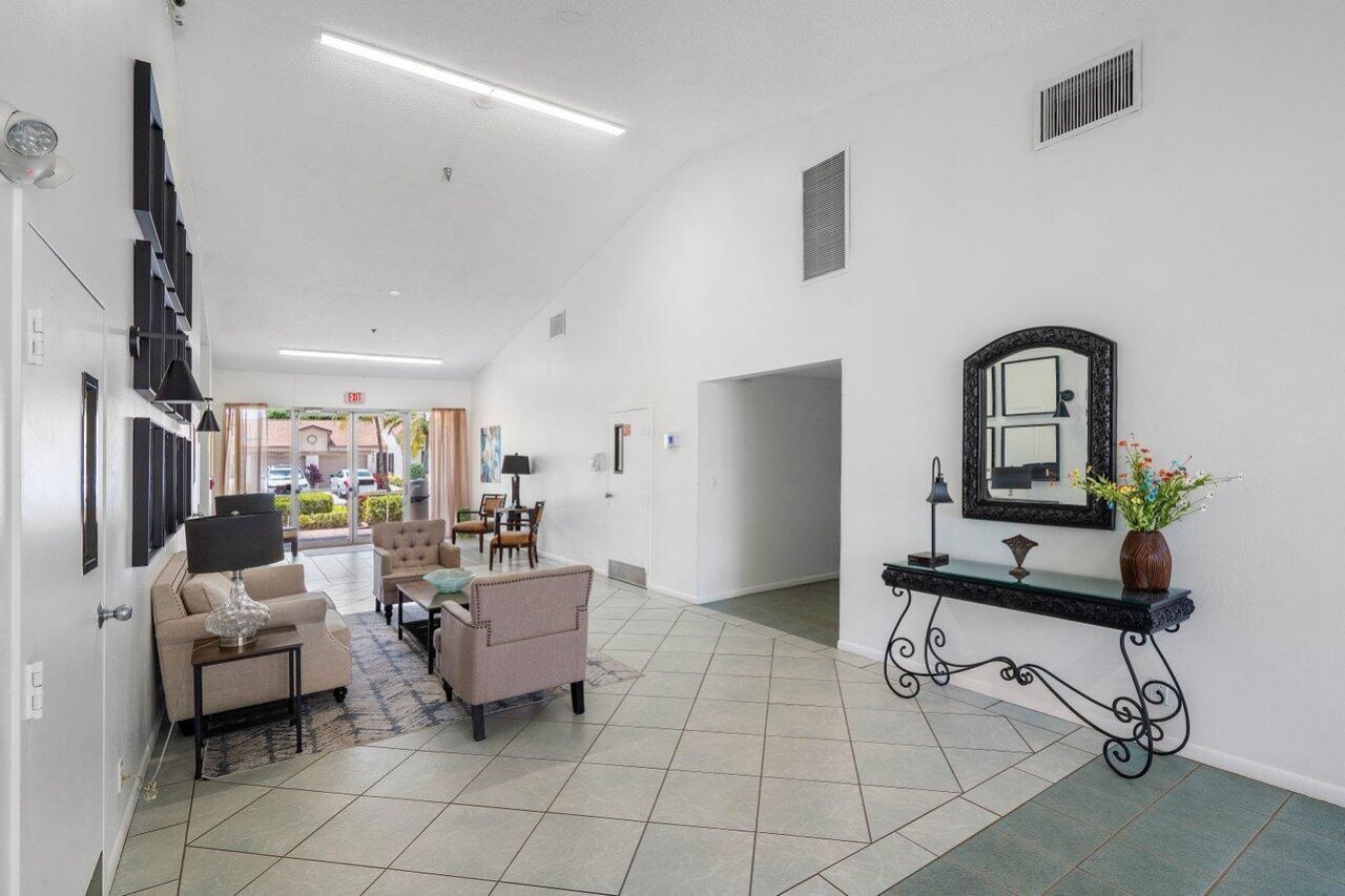 18560 Sunburst Lane, Unit D, Boca Raton, FL 33496 Photo