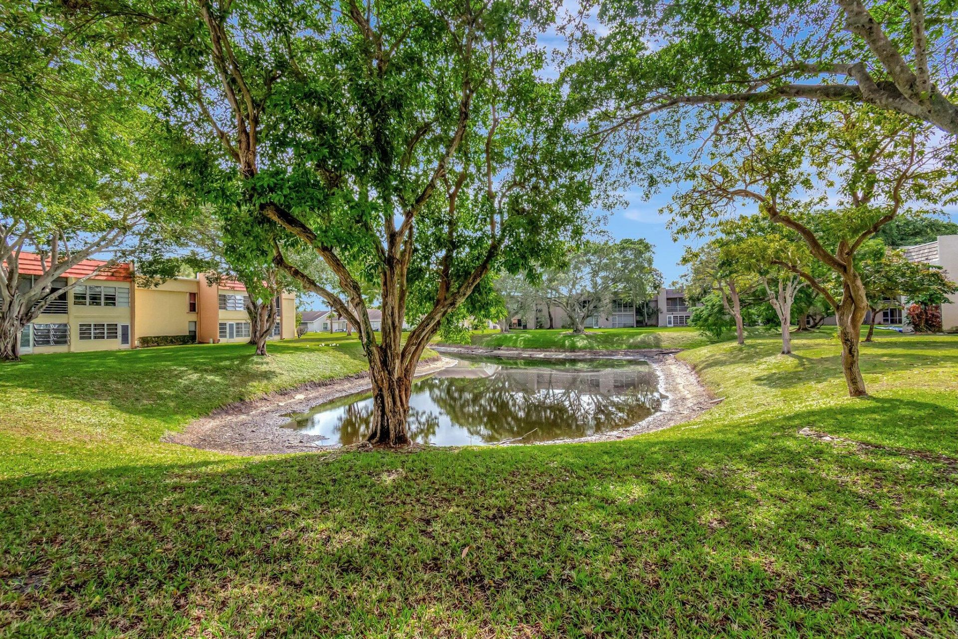 2900 Fiore Way, Unit 203, Delray Beach, FL 33445 Photo