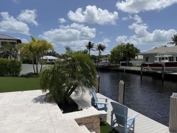 16 Leeward Circle, Tequesta, FL 33469