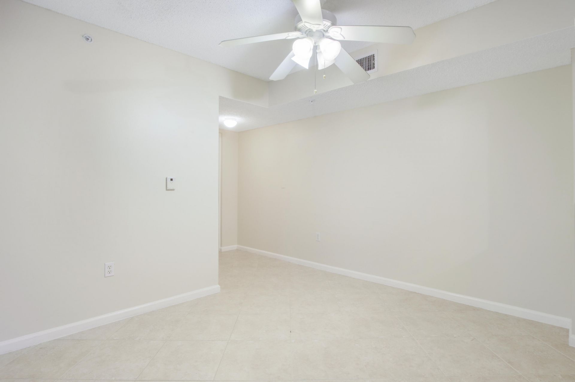 284 Village Boulevard, Unit 9112, Tequesta, FL 33469 Photo
