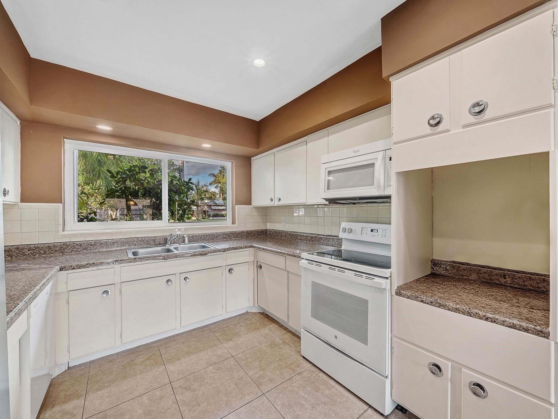 2750 SE 3rd Street, Pompano Beach, FL 33062 Photo