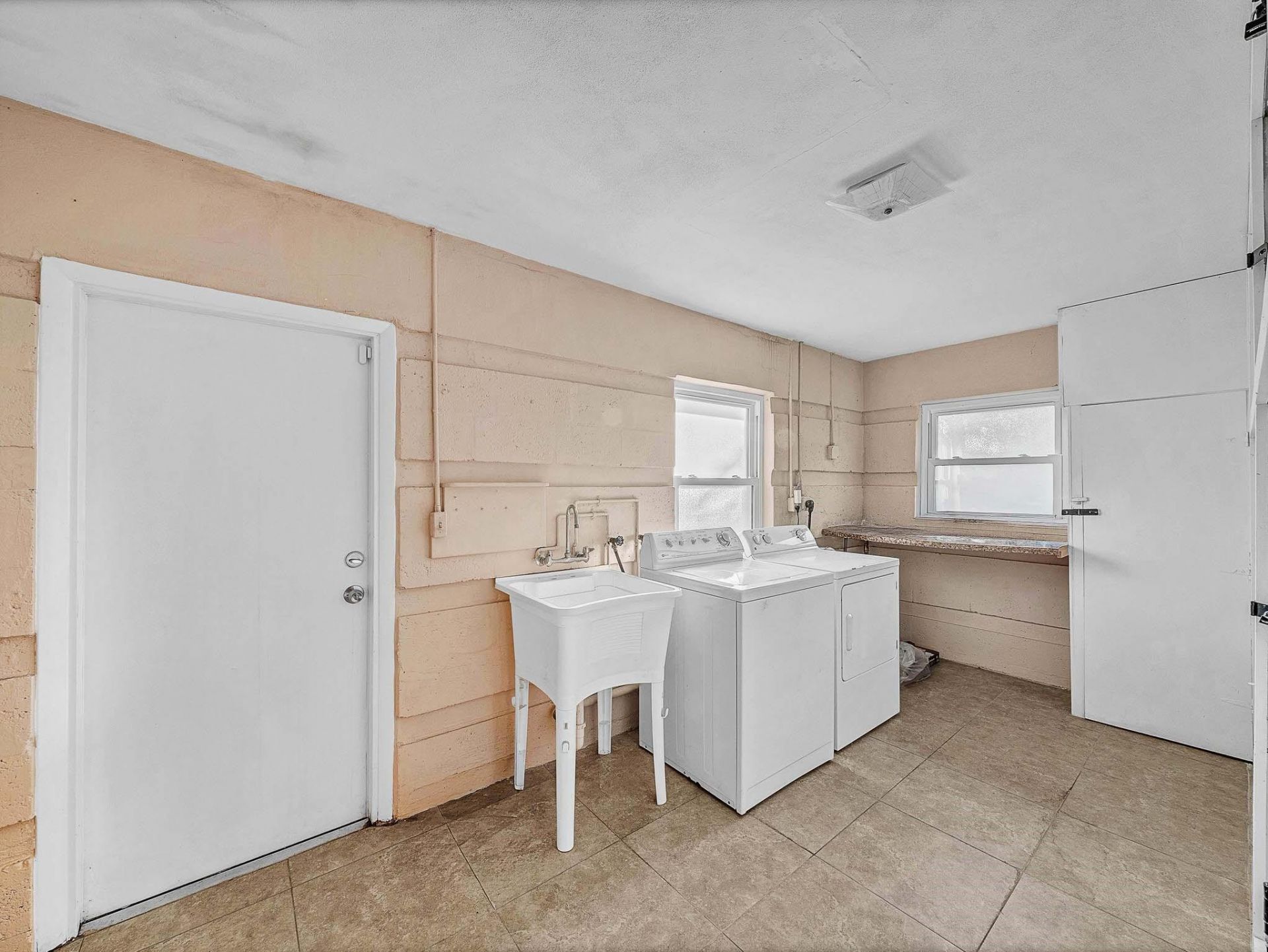 2750 SE 3rd Street, Pompano Beach, FL 33062 Photo