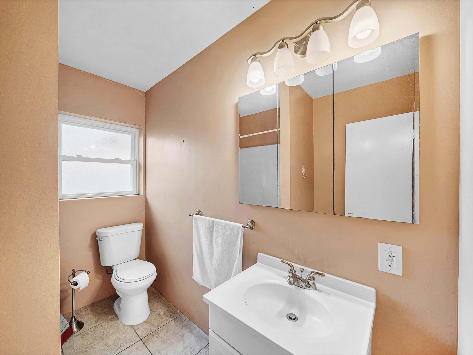 2750 SE 3rd Street, Pompano Beach, FL 33062 Photo