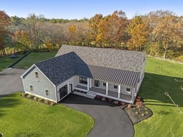 73 Raymond, Raynham, MA 02767