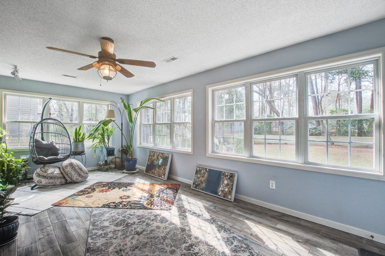 208 Fort Street Photo 14