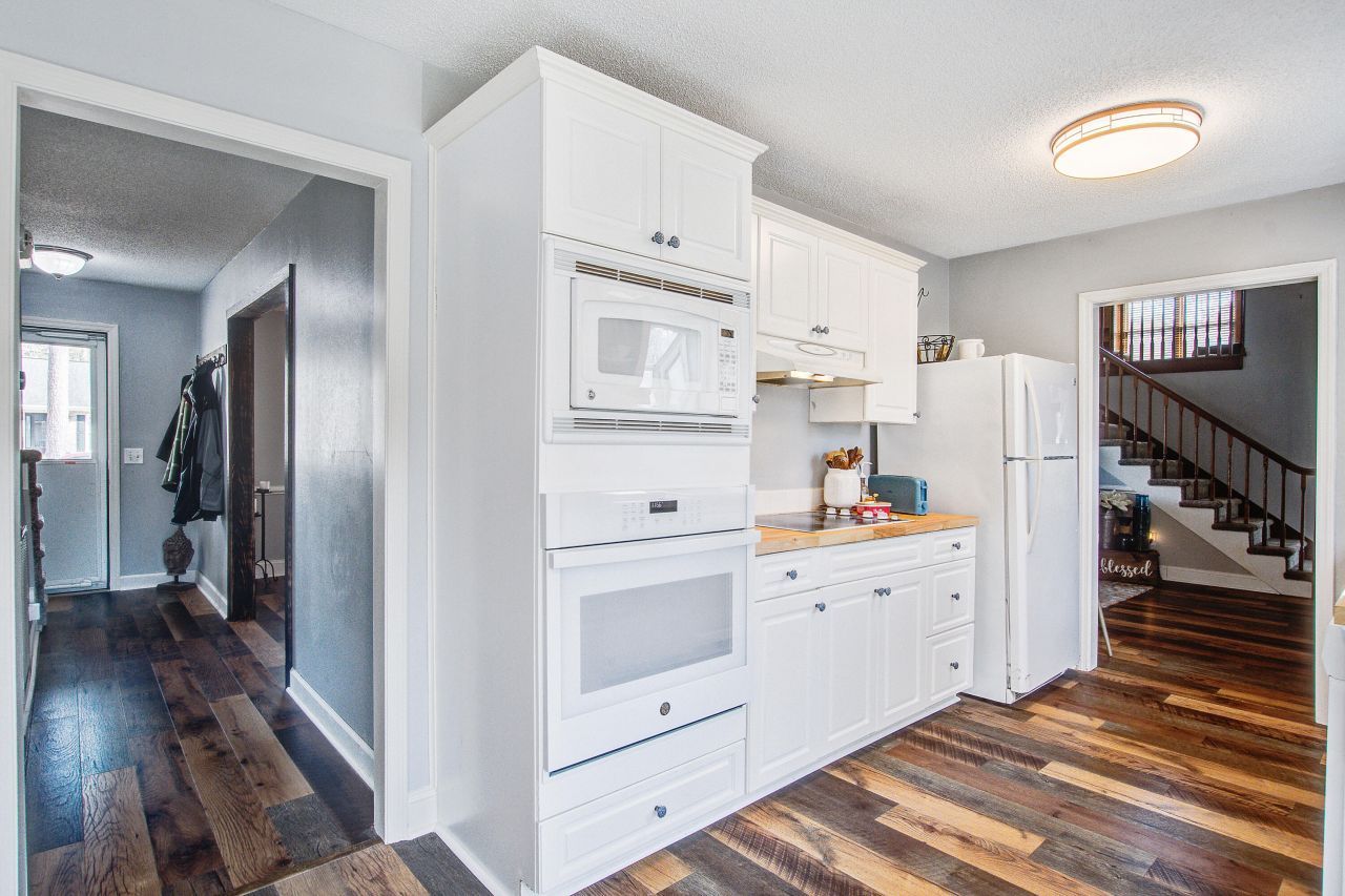 208 Fort Street Photo 19