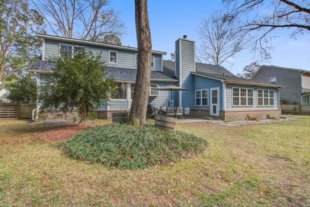 208 Fort Street Photo 35