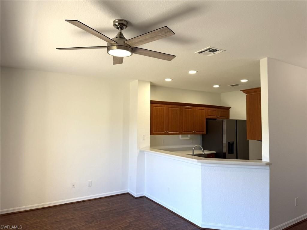 1376 Weeping Willow Ct, Cape Coral, FL 33909 Photo