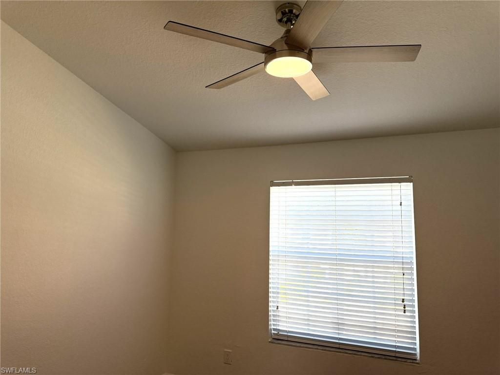 1376 Weeping Willow Ct, Cape Coral, FL 33909 Photo